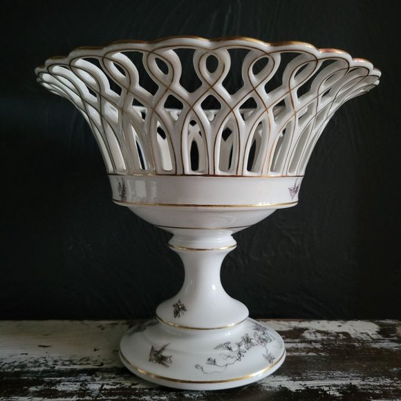 Antique Old Paris Reticulated Porcelain Compote, Pedestal Basket w Butterflies - Picture 7 of 10